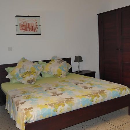 Best View Bed & Breakfast Lome Ngoại thất bức ảnh
